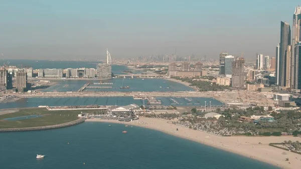 Légi felvétel Dubai partjairól és városképéről a Dubai Marina területéről, Uae — Stock Fotó