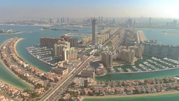 Havadan şehre Dubai, Uae 'deki Palm Jumeirah adasından — Stok video