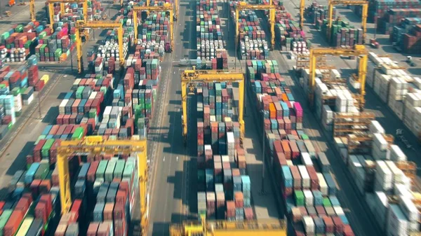Captura aérea de larga exposición de una concurrida terminal de contenedores portuarios —  Fotos de Stock