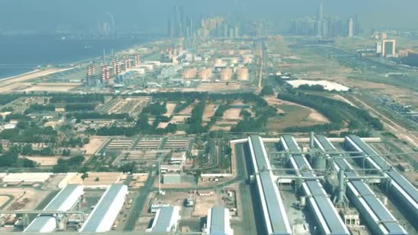 Vue aérienne d'une installation de dessalement d'eau et d'une centrale électrique à Dubaï, Émirats arabes unis EAU — Video