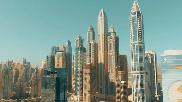 Dubai, Egyesült Arab Emírségek - 2019. december 26. Légi felvétel Dubai Marina felhőkarcolók — Stock Fotó