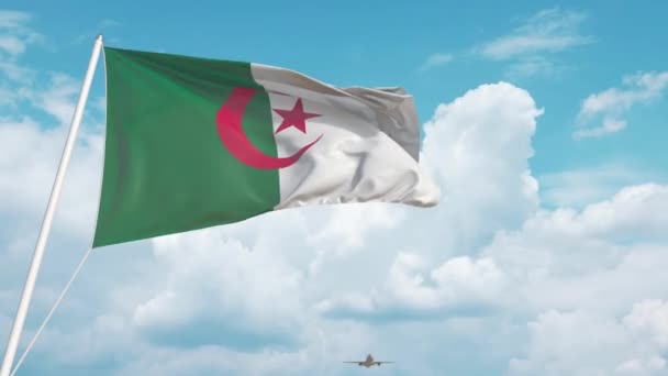 Planet anländer till flygplatsen med Algeriets flagga. Algeriets turism — Stockvideo