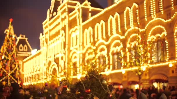Sfocato affollato Capodanno e Natale Bazar sulla Piazza Rossa a Mosca, Russia — Video Stock