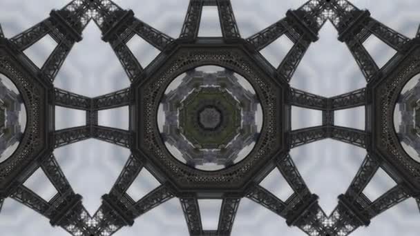 Torre Eiffel famosa no fundo do céu, efeito caleidoscópico — Vídeo de Stock