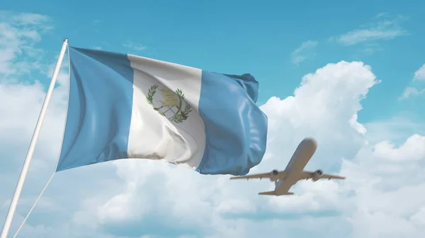 A gép Guatemala nemzeti lobogójával érkezik a repülőtérre. Guatemalai turizmus. 3D-s renderelés — Stock Fotó