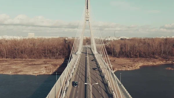 Вид с воздуха на канатный мост — стоковое фото