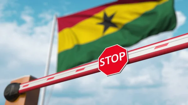 Zamknięta bariera boom ze znakiem stopu na fladze Ghany. Ograniczony wjazd lub określony zakaz w Ghanie. 3d renderowanie — Zdjęcie stockowe