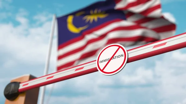 A bevándorlási jel nélküli akadálykaput Malajzia zászlajával zárják be háttérként. Malajziai korlátozott határátlépés vagy bevándorlási tilalom. 3D-s renderelés — Stock Fotó
