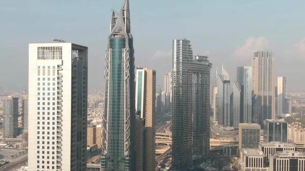 DUBAI, UNITED ARAB EMIRATES - 30 ДЕКАБРЯ 2019 года. Вид с воздуха на отели Address Sky View и Sofitel — стоковое фото