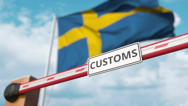 Закрытие барьера со знаком CUSTOMS против шведского флага. Ограниченные пограничные или защитные тарифы в Швеции. 3D рендеринг — стоковое фото