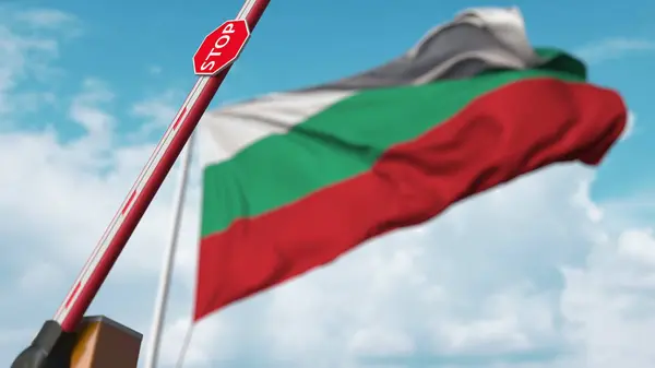 Nyitott boom kapu a bolgár zászló háttér. Ingyenes belépés vagy tilalom feloldása Bulgáriában. 3D-s renderelés — Stock Fotó