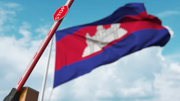 Öffnung der Schranke mit Stoppschild gegen die kambodschanische Flagge. Freier Eintritt oder Aufhebung eines Einreiseverbots in Kambodscha. 3D-Darstellung — Stockfoto