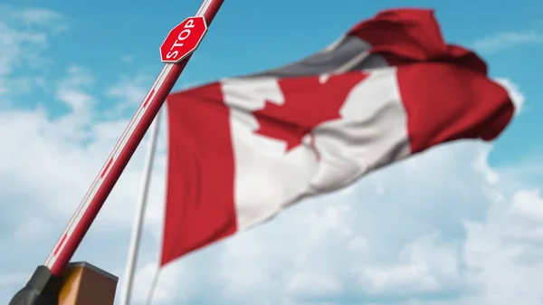 Öffnung der Leitplanke mit Stoppschild gegen die kanadische Flagge. Freier Eintritt oder Aufhebung eines Einreiseverbots in Kanada. 3D-Darstellung — Stockfoto