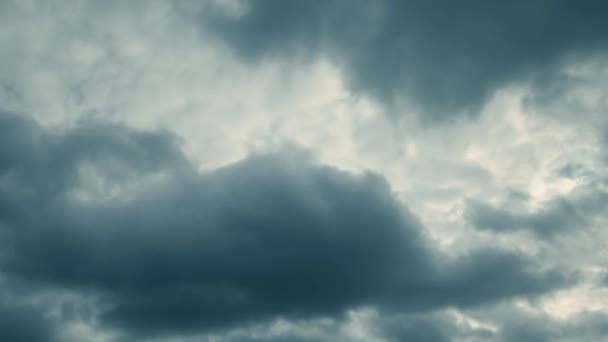 Κέρλινγκ βροχή σύννεφα χρόνο παρέλευση — Αρχείο Βίντεο