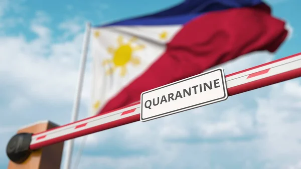 Porta de barreira com sinal QUARANTINE sendo fechado com bandeira das Filipinas como pano de fundo. Fechamento das fronteiras ou isolamento relacionado com a infecção — Fotografia de Stock