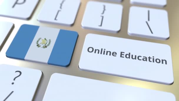 Online Education szöveg és zászló Guatemala a gombok a számítógép billentyűzetén. Modern szakmai képzéssel kapcsolatos koncepció 3D animáció — Stock videók