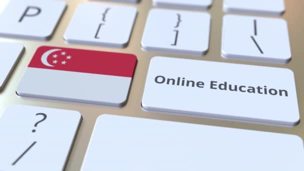 Çevrimiçi Eğitim metni ve Singapur bayrağı bilgisayar klavyesindeki tuşlarda. Modern profesyonel eğitim ile ilgili kavramsal 3D animasyon — Stok video