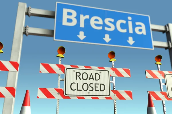 Barrikaden in der Nähe des Verkehrszeichens der Stadt Brescia. Coronavirus-Quarantäne oder Aussperrung in Italien — Stockfoto