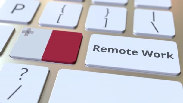 Remote Work texte et drapeau de Malte sur le clavier de l'ordinateur. Télétravail ou animation 3D conceptuelle liée au télétravail — Video