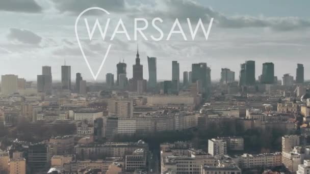 Toma aérea de Varsovia con geotag de ciudad, Polonia — Vídeo de stock