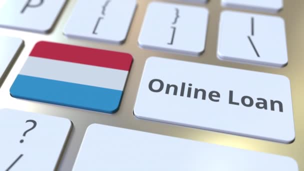 Empréstimo online texto e bandeira do Luxemburgo no teclado. Animação 3D conceitual relacionada com crédito moderno — Vídeo de Stock