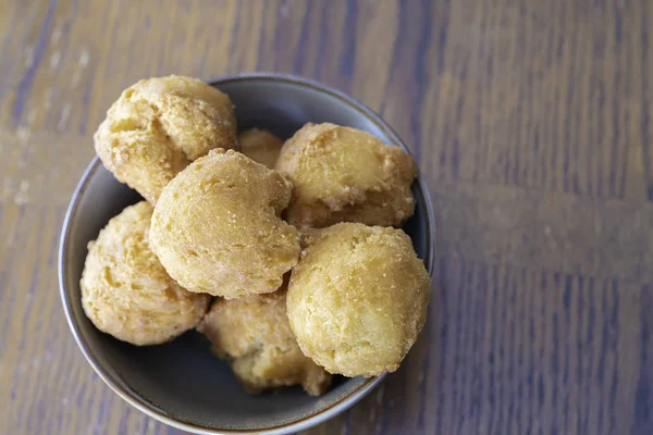 Nigeriano Pães fritos servidos em uma tigela — Fotografia de Stock