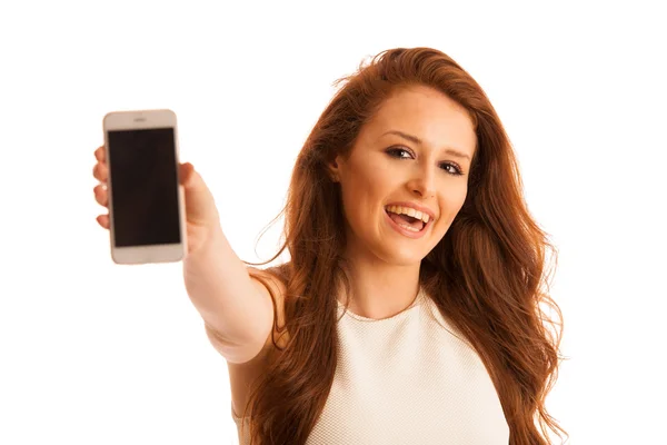 Business woman showing a message on a screen of a smart phone is — Stock Photo, Image