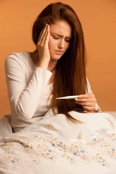 Fiebererkrankung Grippe Frau — Stockfoto