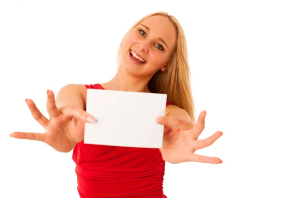 Carino donna bionda con banner bianco vuoto nelle sue mani sorridente è — Foto Stock