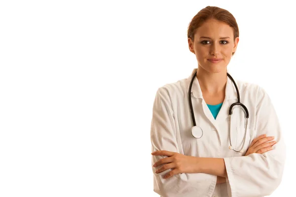Zdravotnictví a medicína - mladá žena lékaře izolované nad Svatodušní — Stock fotografie