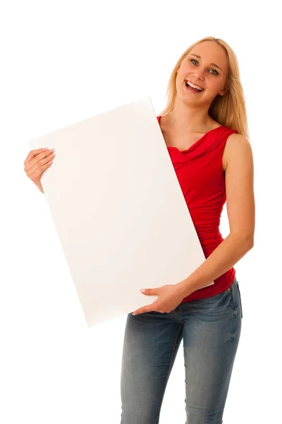 Carino donna bionda con banner bianco vuoto nelle sue mani sorridente è — Foto Stock
