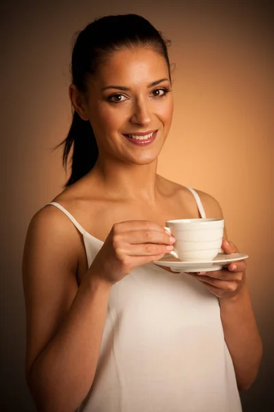 Élégante Jeune Femme Avec Une Tasse Café — Photo