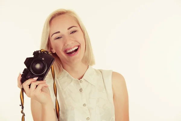 Jovem Ativo Tirar Fotos Com Câmera Retro Isolado Sobre Fundo — Fotografia de Stock