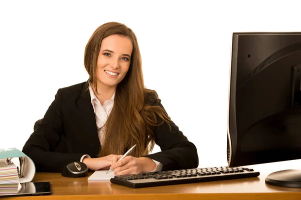 Biznes kobieta pracuje w biurze na białym tle nad białym bac — Zdjęcie stockowe