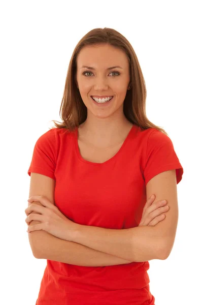 Portrait d'une jeune femme heureuse en t-shirt rouge isolé sur whi — Photo