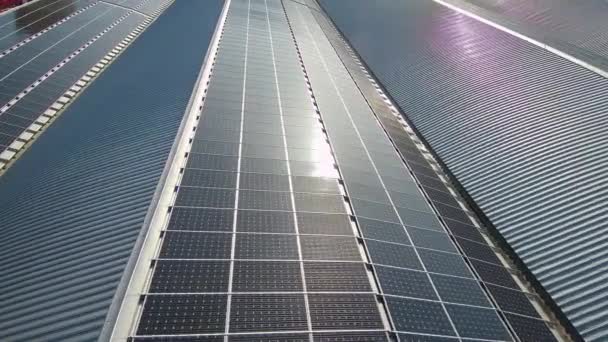 Sol Elektricitet Kraftverk Paneler Taket Industribyggnad — Stockvideo