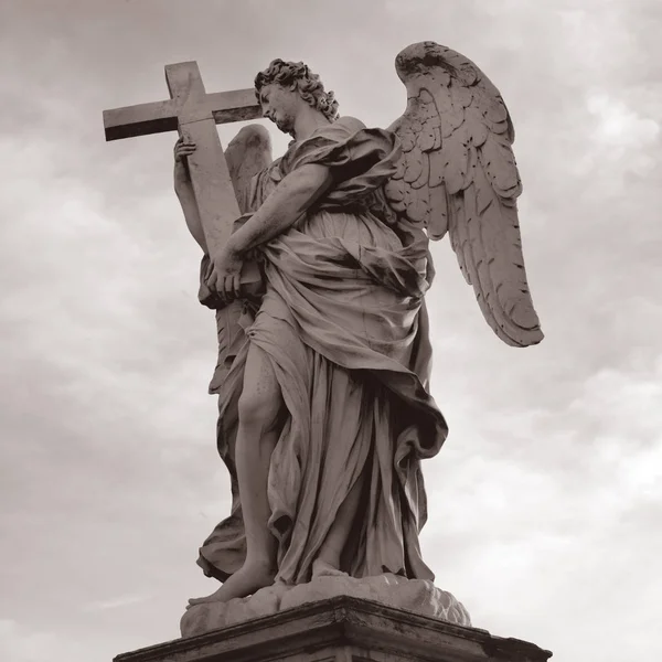 Statua castello sant angelo rom, italia — Foto Stock