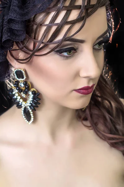 Portrait Jeune Belle Femme Avec Maquillage Cheveux Élégants — Photo