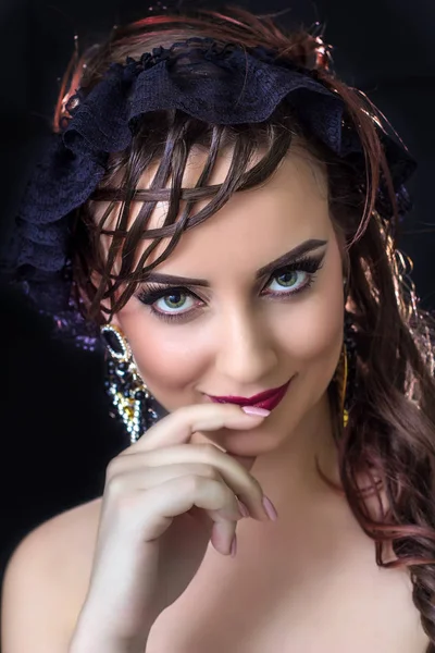 Retrato Jovem Mulher Bonita Com Maquiagem Elegante Cabelo — Fotografia de Stock