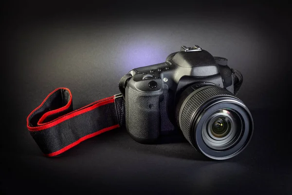 Camera Een Zwarte Achtergrond — Stockfoto