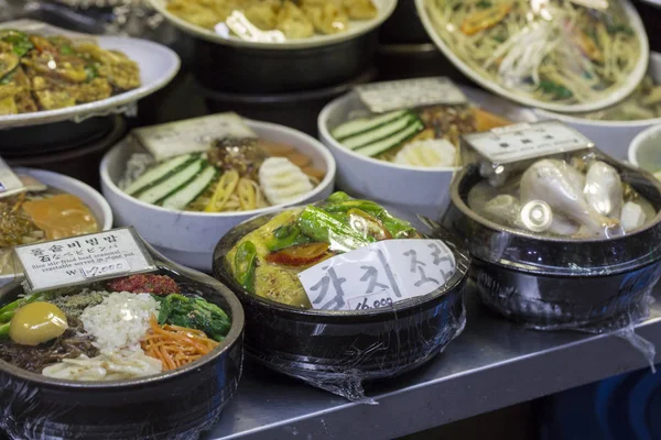 Traditional food market in Seoul, Korea. — Stock Photo, Image