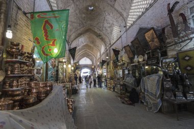 Isfahan, Iran - 06 Ekim 2016: Geleneksel İran pazarı (Ba