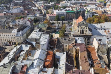 Lviv, Ukrayna - 02 Ekim 2016: Lviv şehri yukarıdan. Merkez 