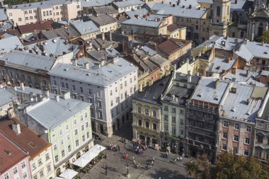 Lviv, Ukrayna - 02 Ekim 2016: Lviv şehri yukarıdan. Merkez 