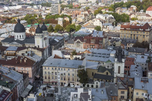 LVIV, UCRÂNIA - OUTUBRO 02, 2016: Lviv City from above. Central — Fotografia de Stock