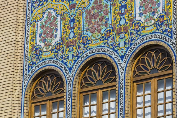 Teheran, Iran - 05 października 2016: Zewnątrz Golestan palace — Zdjęcie stockowe