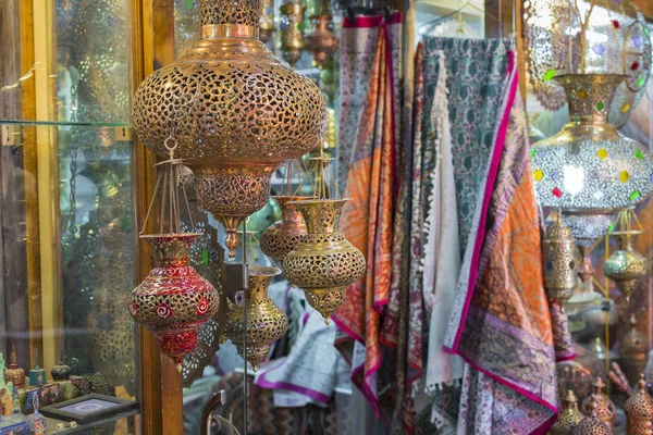 Isfahan, Iran - 06 oktober 2016: Traditionele Iraanse markt (Ba — Stockfoto