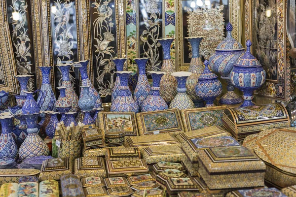 ISFAHAN, IRÃO - OUTUBRO 06, 2016: Mercado iraniano tradicional (Ba — Fotografia de Stock