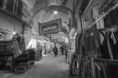 Isfahan, Iran - 06 Ekim 2016: geleneksel İran Hatıra Eşyası