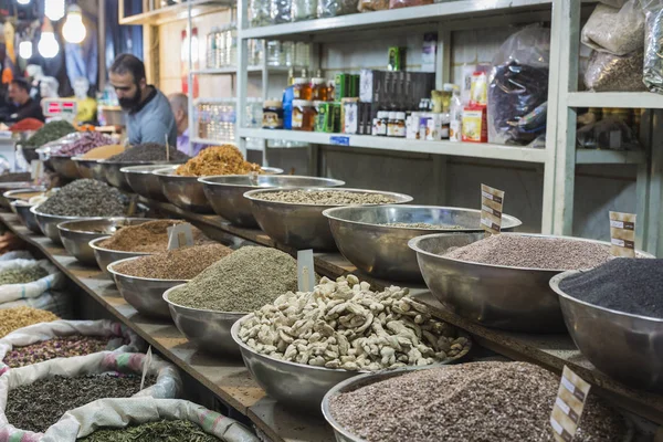 Isfahan, Iran - 06 Ekim 2016: Çarşısı içinde Isfahan